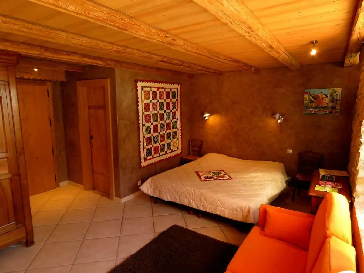 Bed and Breakfast La Fontaine d'Argence à Habère-Poche 0*,  France